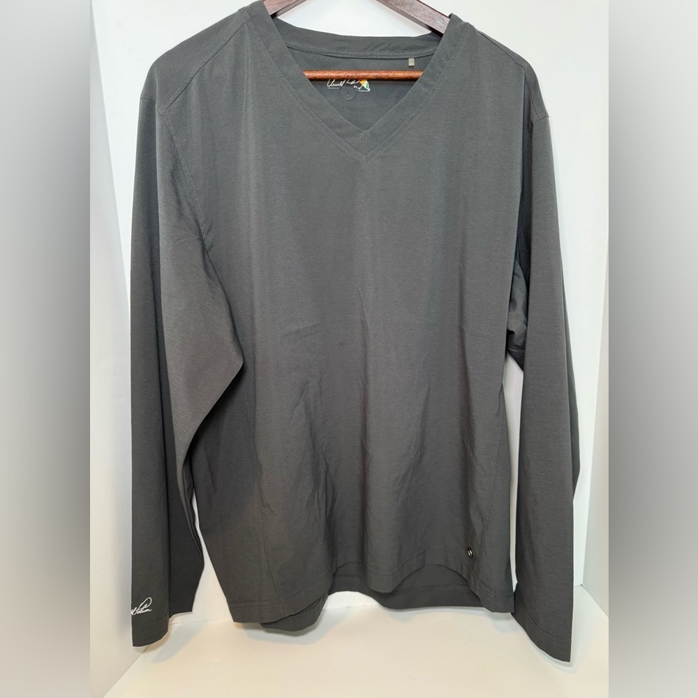 Arnold Palmer lightweight v neck men’s long sleeve shirt